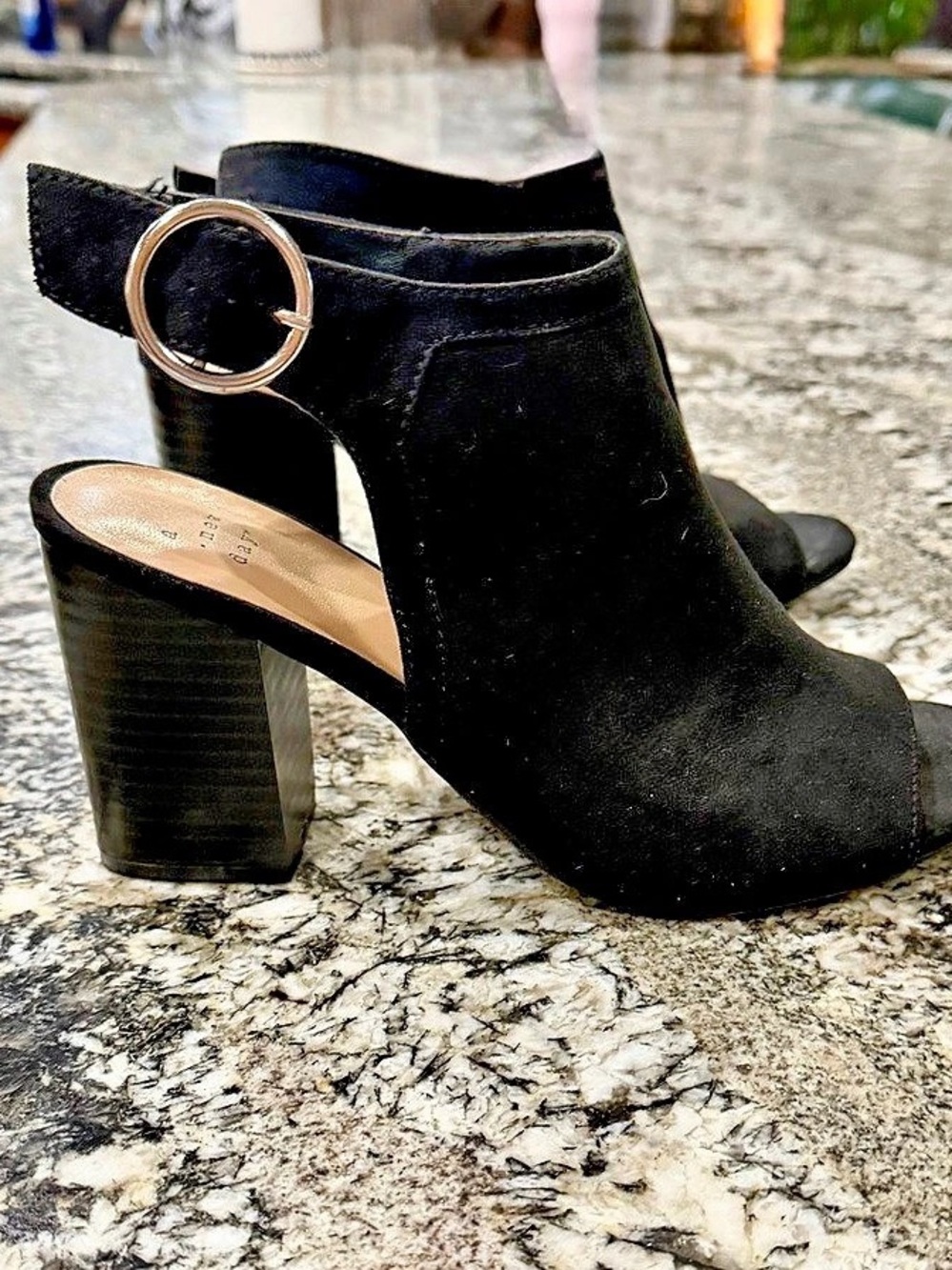 a new day Black Suede Ankle Strap Heels- Excellent Condition Size 8